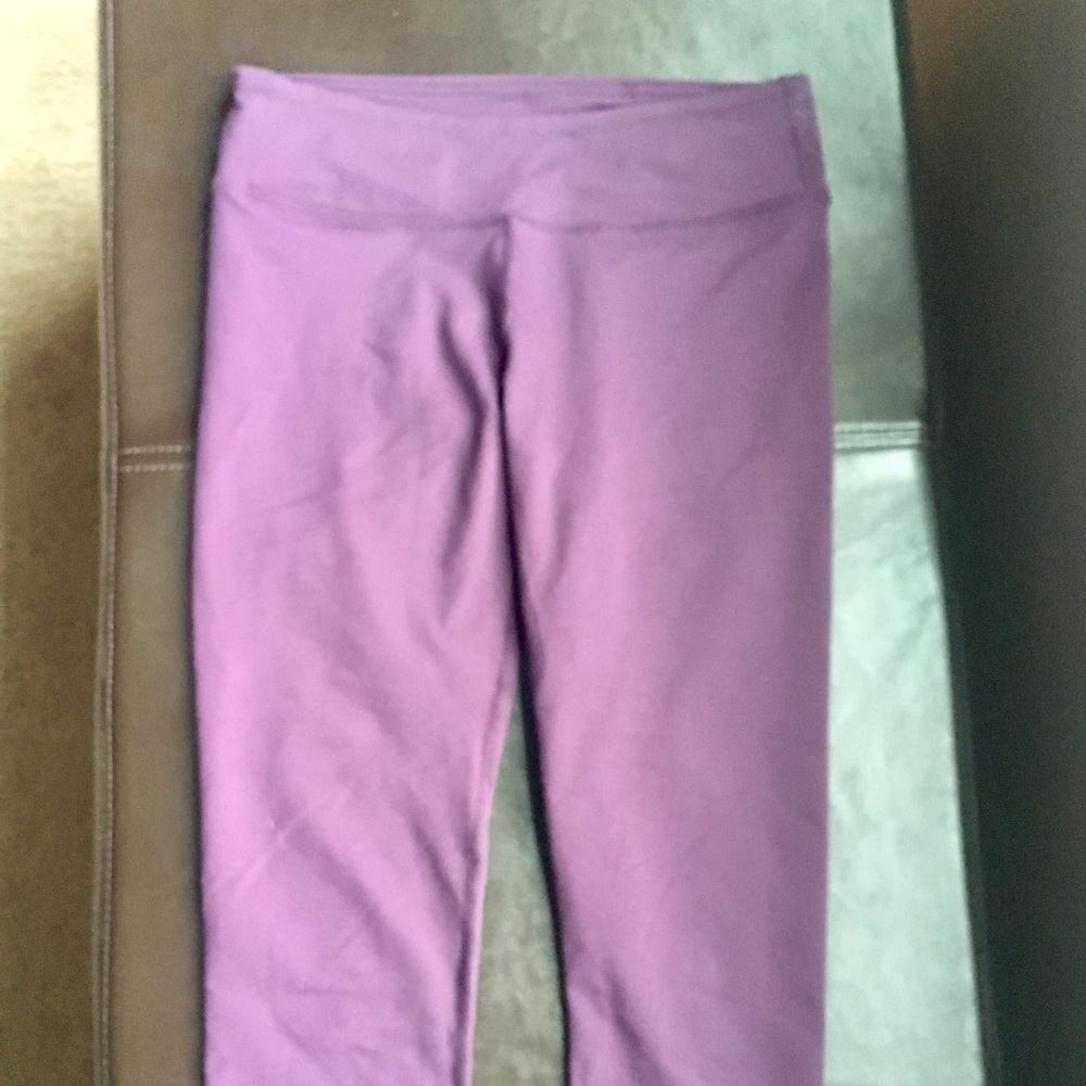 Fabletics Crop Leggings